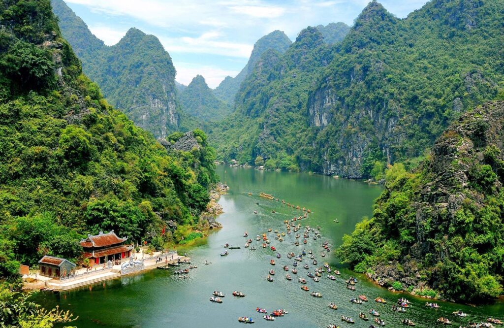 Những danh lam thắng cảnh Việt Nam dành cho du lịch hè 2021