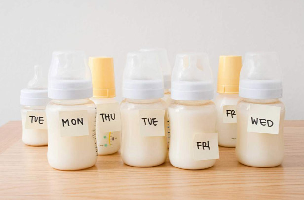 sữa mẹ tăng cường đề kháng cho trẻ